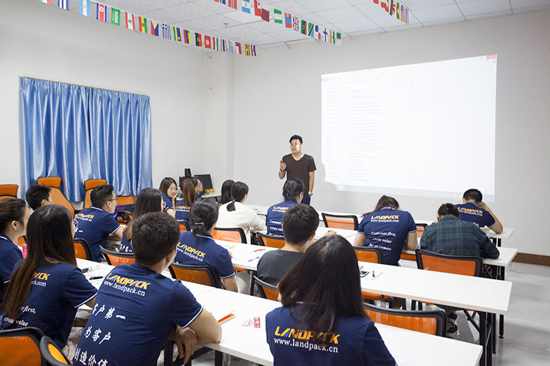 培訓(xùn)多列機(jī) 培訓(xùn)多列機(jī)